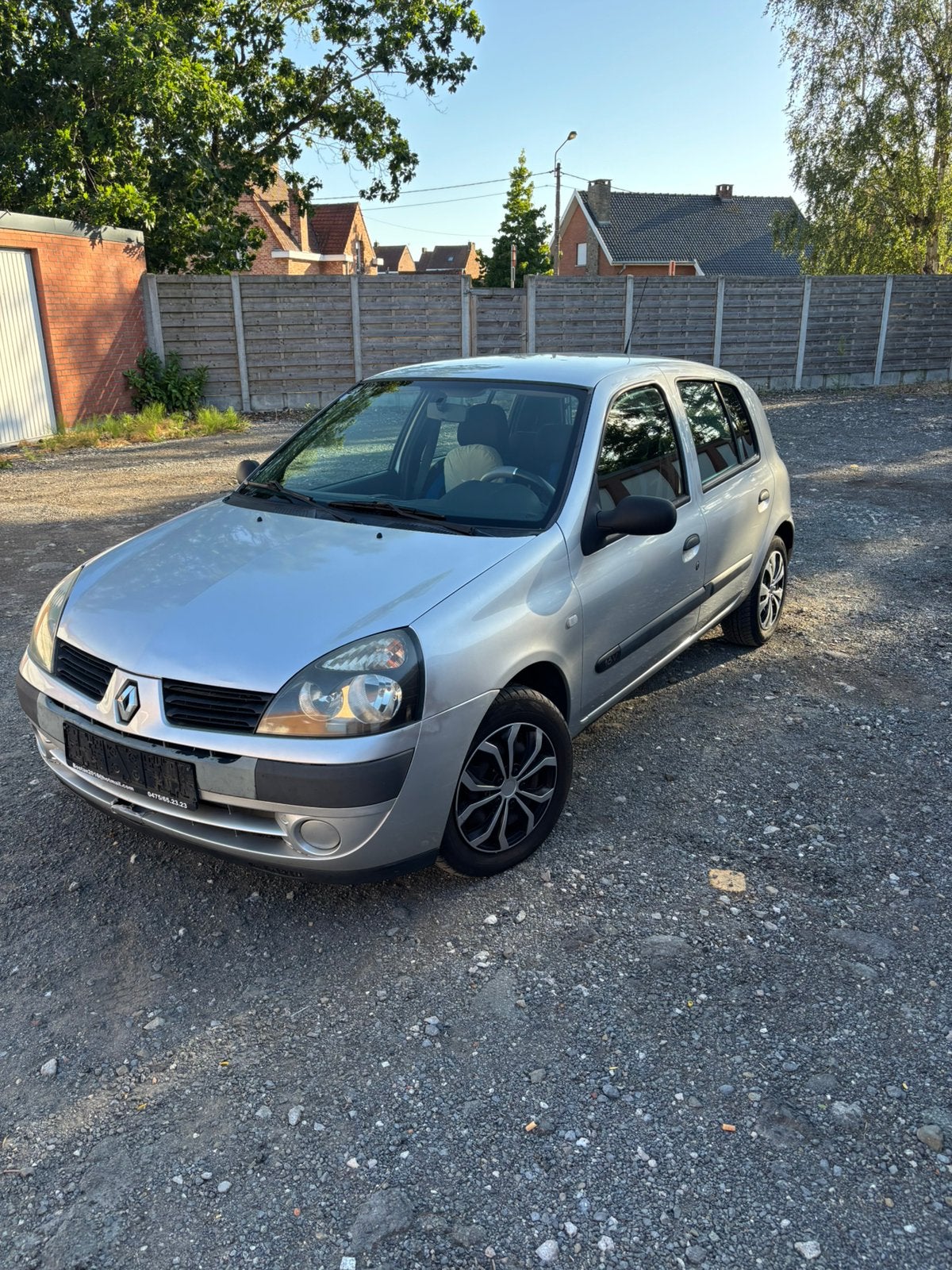 Clio 2 phase 2 a vendre, Autos, Achat, 5 portes, Particulier, Essence