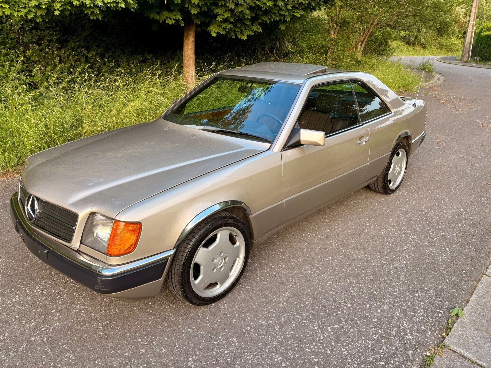 Mercedes 300ce 1989 172.000klm, Achat, Verrouillage central, Automatique, Particulier