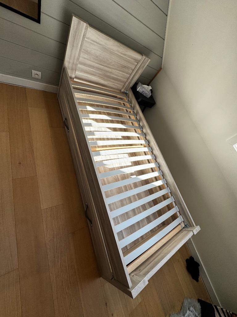 Bed plus lattenbodem eenpersoons 90x200, 180 cm ou plus, 85 à 100 cm, Comme neuf, Enlèvement