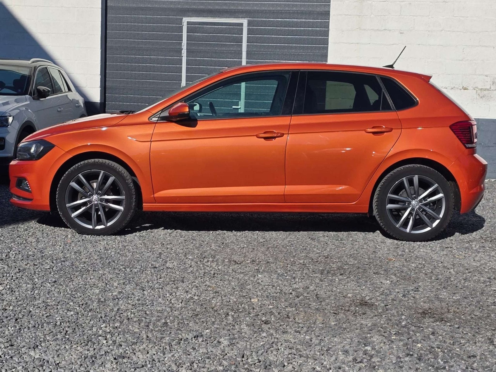 Volkswagen Polo BEATS * ANGLE MORT * ACC * (bj 2018), Automaat, Gebruikt, 95 pk, Bedrijf