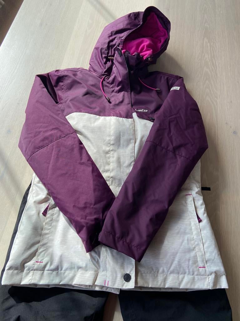 Skijas maat xs, Enlèvement, Comme neuf, Taille 34 (XS) ou plus petite