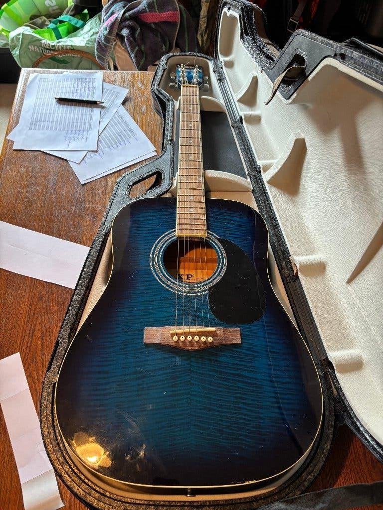 XP akoestische gitaar – blauw burst, Ophalen, Zo goed als nieuw, Klassieke of Spaanse gitaar, Met koffer