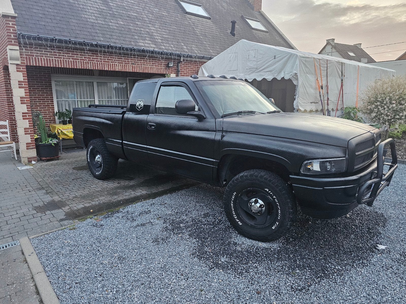 Dodge Ram 1500 (1998) – 5.9 V8 LPG – Gekeurd, Achat, Beige, 169 kW, 5900 cm³