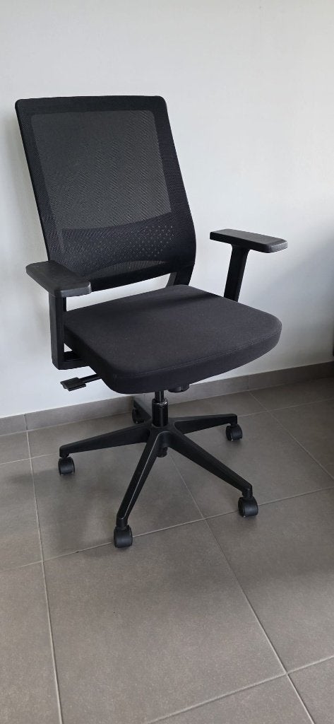 Ergonomische bureaustoel met verstelbare lendensteun - zwart, Comme neuf, Enlèvement, Chaise de bureau, Ergonomique