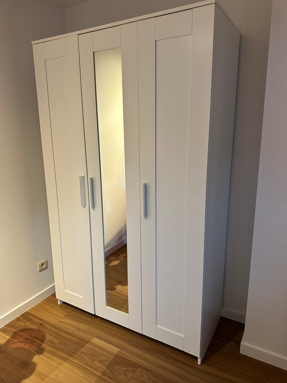 Brimnes kast Ikea wit 3 deurs, Enlèvement, Comme neuf