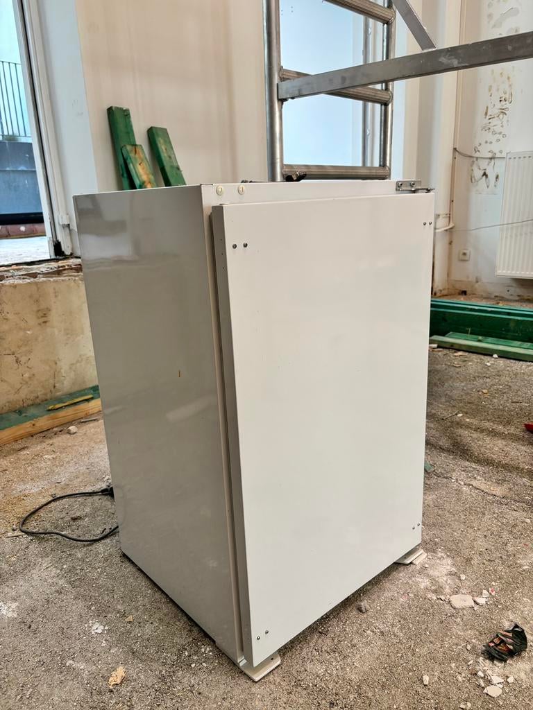 Réfrigérateur exquis d'une capacité de 88 cm, Electroménager, 85 à 120 cm, Enlèvement, 45 à 60 cm, 100 à 150 litres