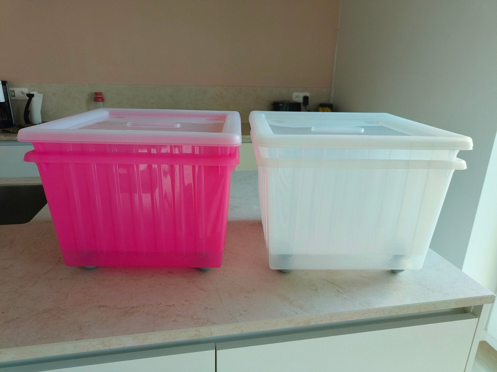 Ikea opbergboxen Vessla bak met wielen, Doe-het-zelf en Bouw, Ophalen, Zo goed als nieuw