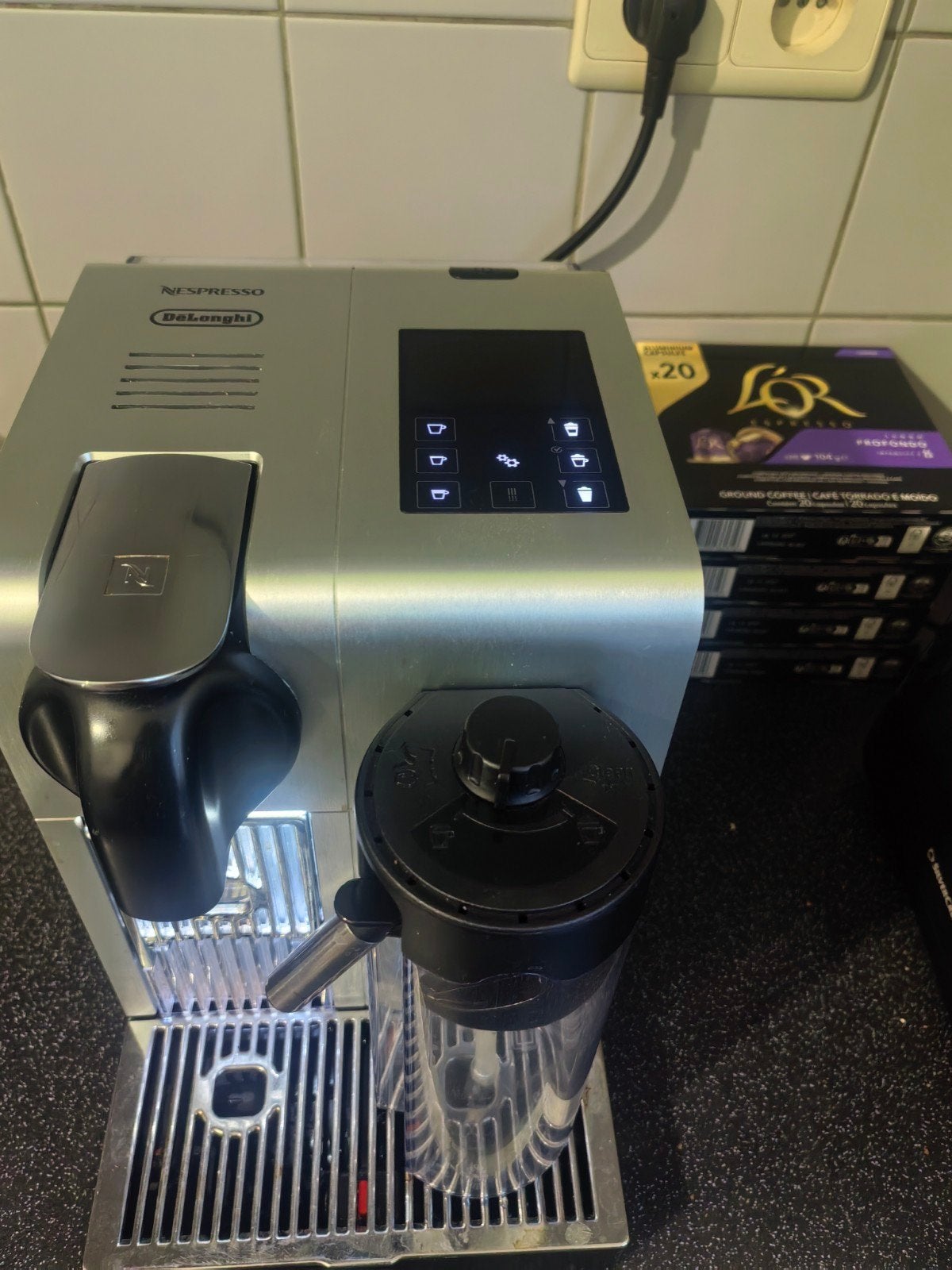 Machine à café DeLonghi, Electroménager, Enlèvement, Cafetière