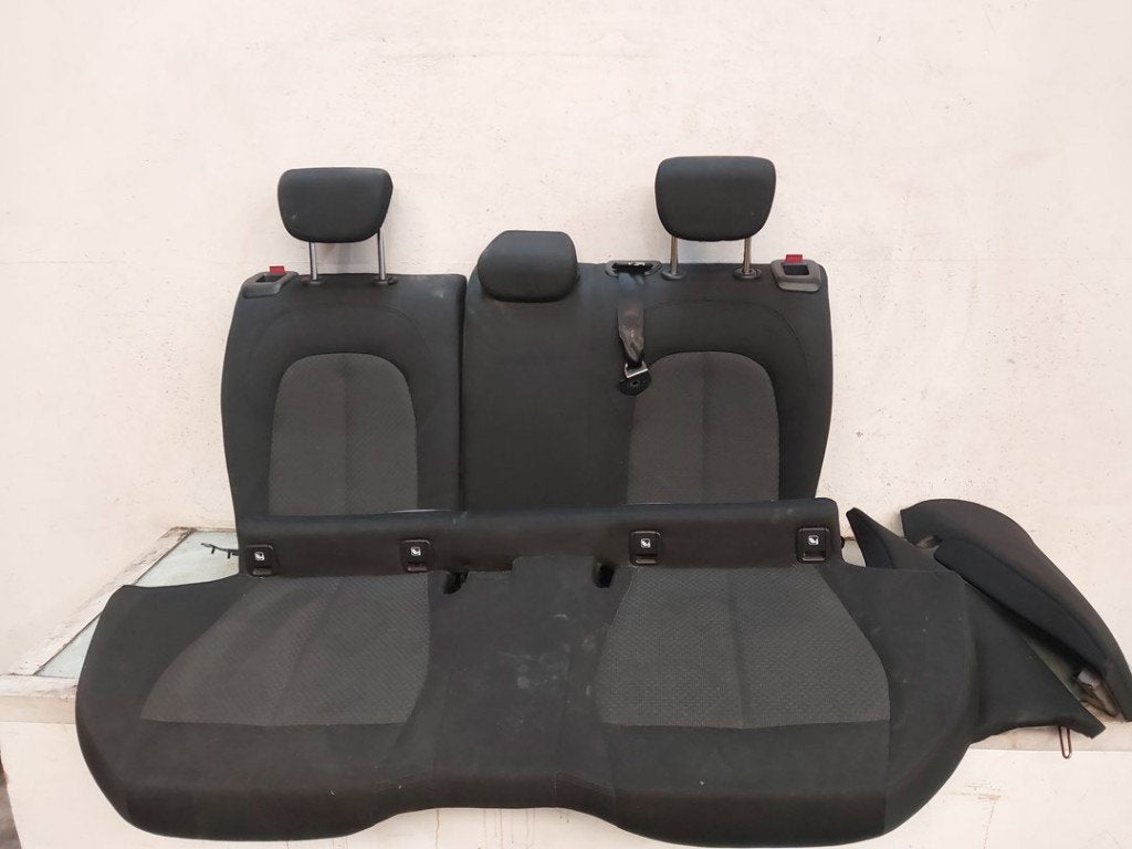 BANQUETTE ARRIÈRE BMW 1 serie (F40) (01-2019/-), Utilisé, BMW, Petuelring 130
80809  München, DE, Bayerische Motoren Werke AG