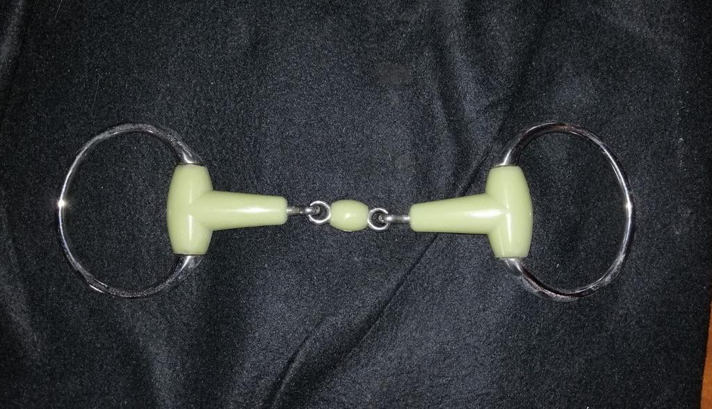 Nouveau mors olives et résine t 11,5 cm, Animaux & Accessoires, Enlèvement ou Envoi