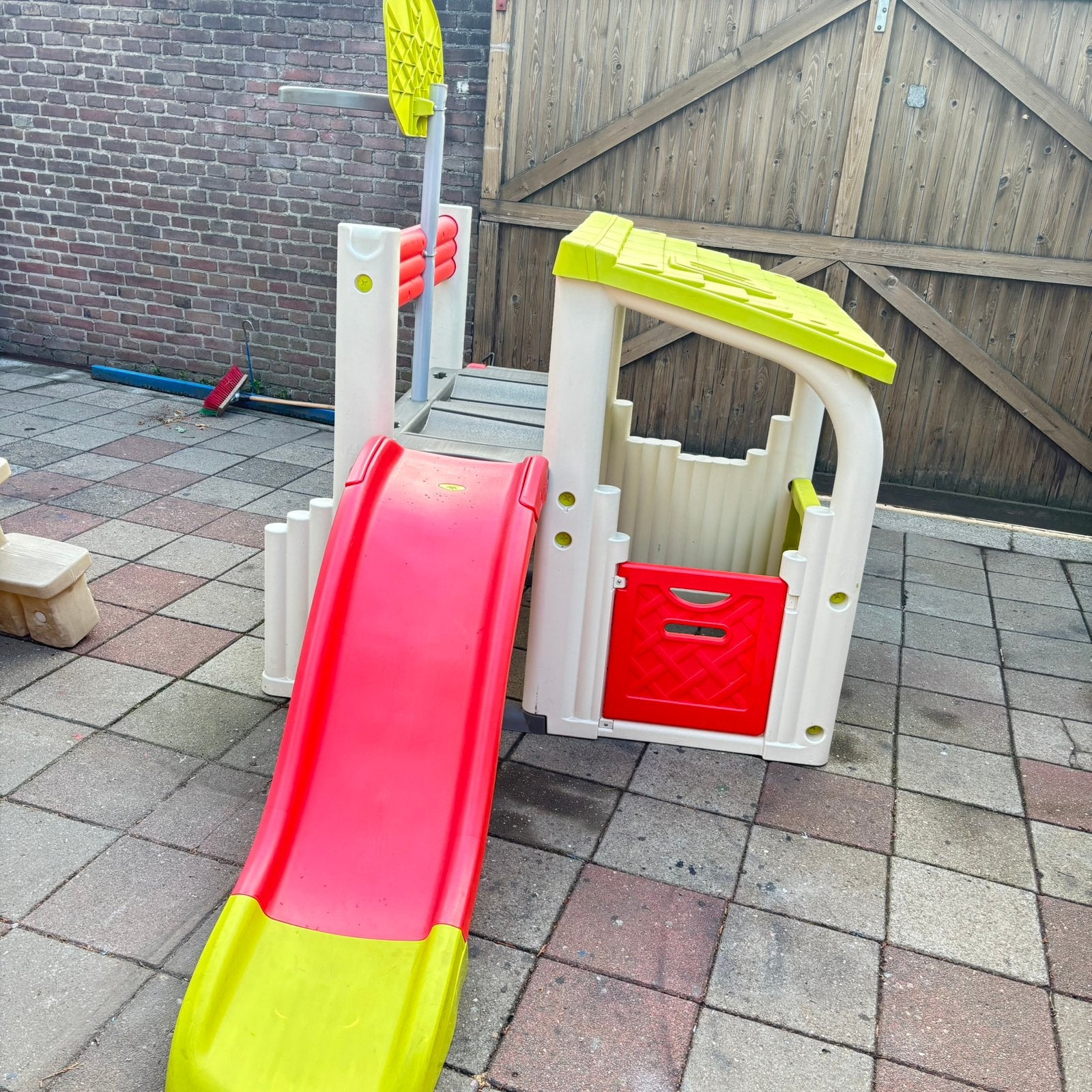 Smoby speelhuis fun ceter, Kinderen en Baby's, Speelgoed | Buiten | Speeltoestellen, Ophalen, Zo goed als nieuw