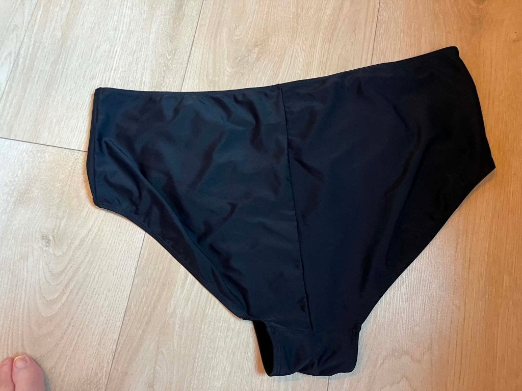 bikinibroek tankinbroek zwart maat 4 = 50 paprika, Kleding | Dames, Zwart, Ophalen of Verzenden, Gedragen, Lingerie of Zwemkleding