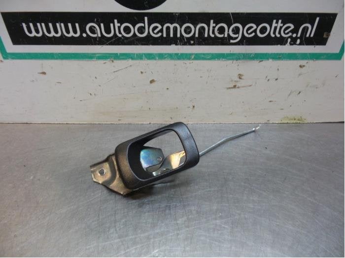 Poignée portière arrière camionnette d'un Hyundai H300, -, Utilisé, Hyundai, -