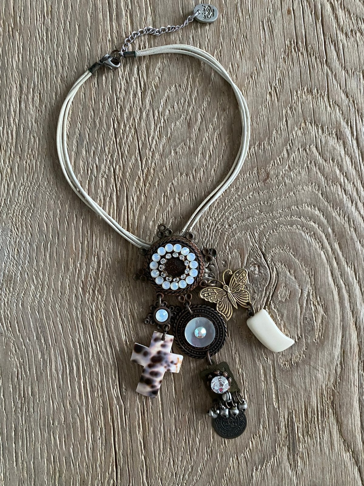 Collier BIBI Bijoux, Enlèvement ou Envoi, Autres couleurs, Comme neuf, Avec cristal