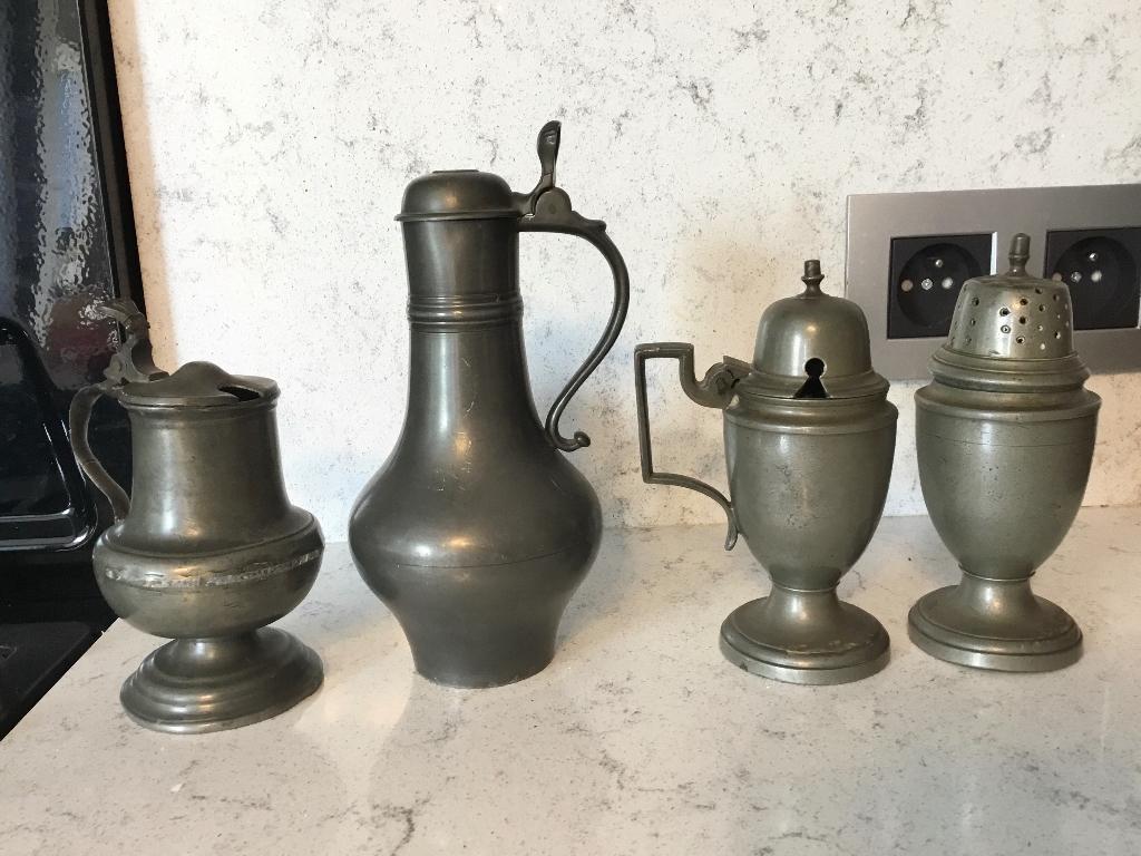 Mosterd, zoutvaatje, karaf Zeer oude tinnenset, Antiek en Kunst, Ophalen of Verzenden
