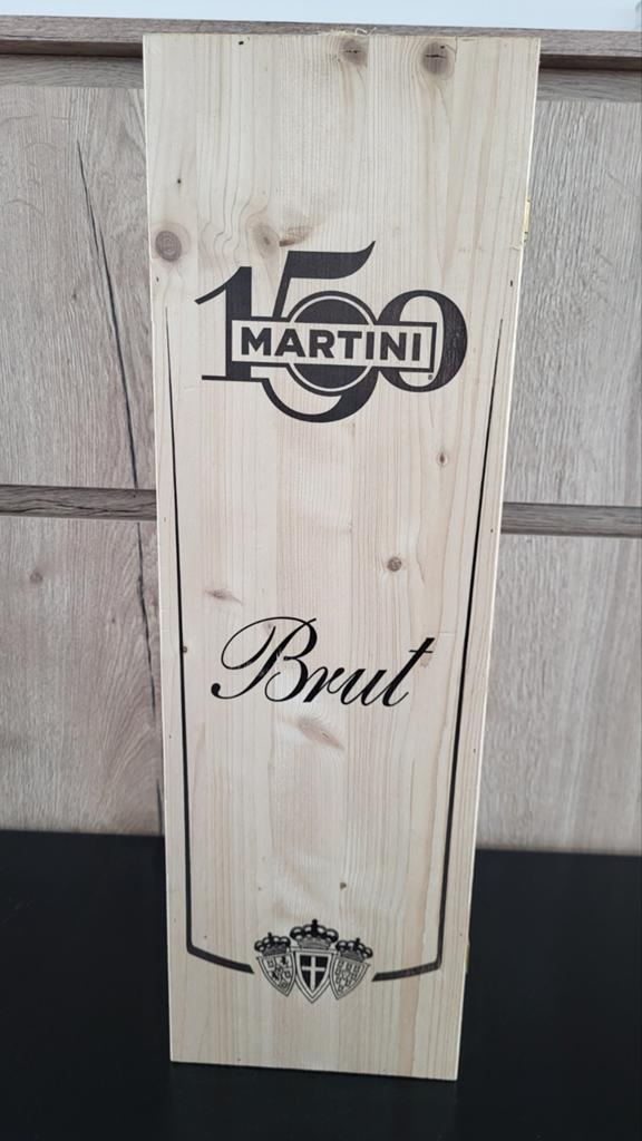 Martini maxi fles, Enlèvement