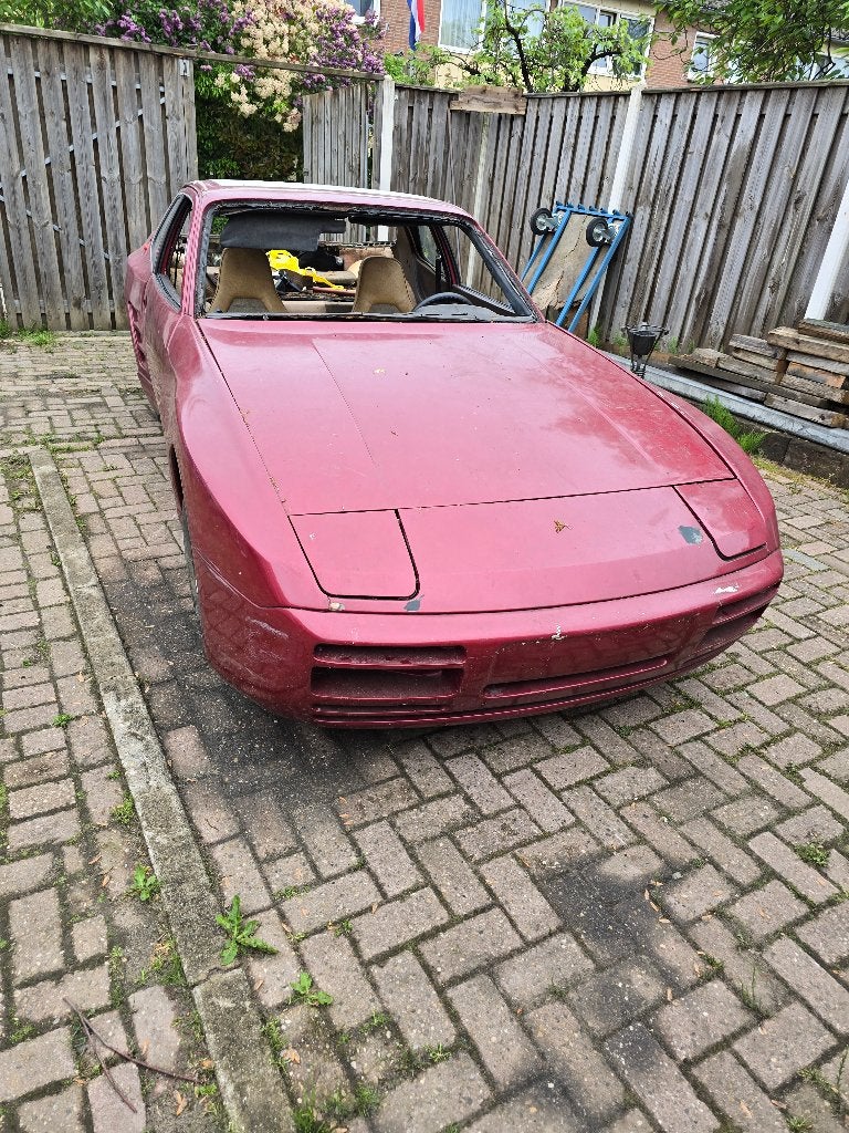 porsche 924 met turbo motor auto is 1976  1450 euro, Auto-onderdelen, Ophalen, Gebruikt, Voor, Porsche