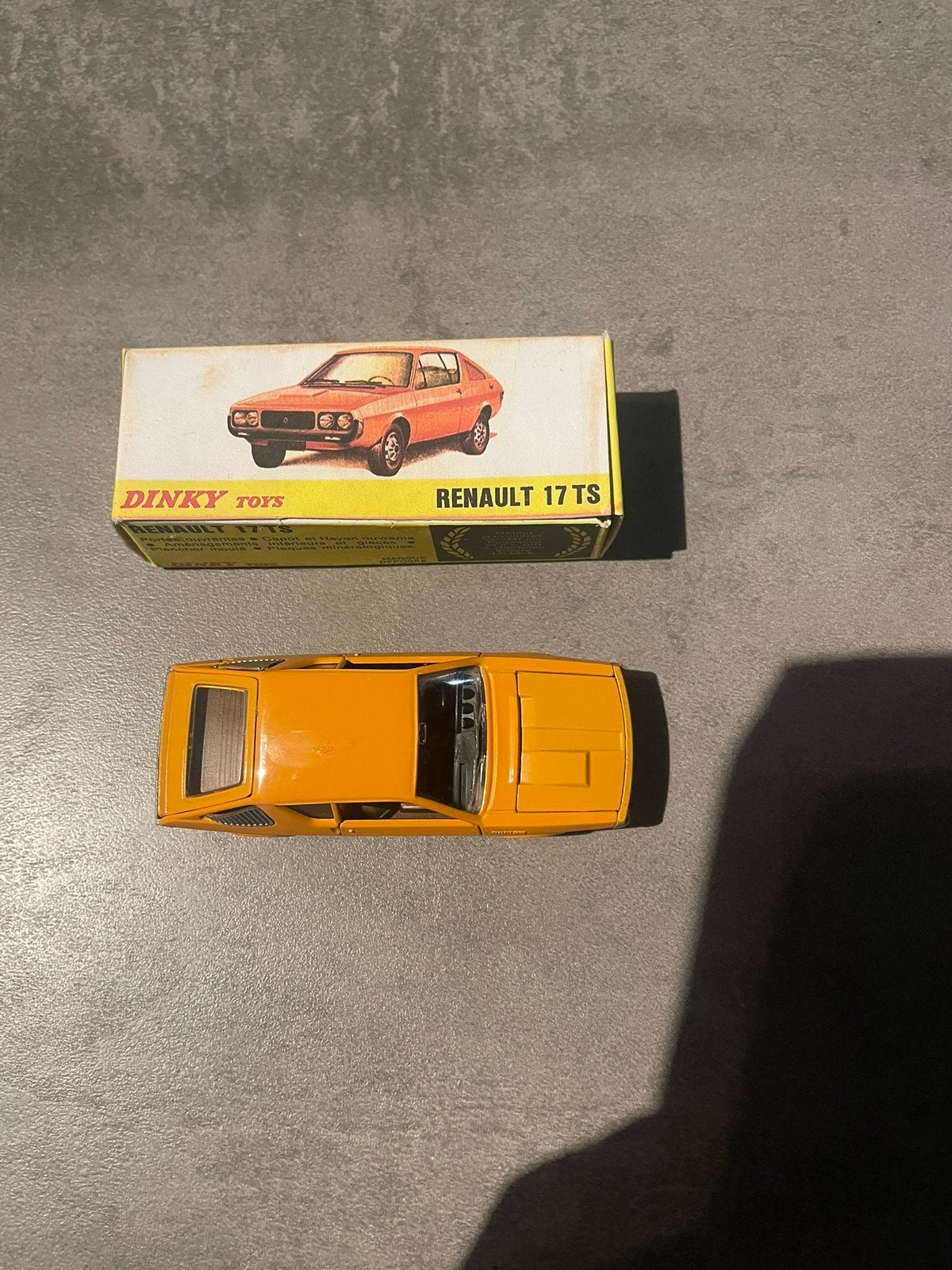 Dinky toys, Hobby & Loisirs créatifs, Enlèvement ou Envoi, Dinky Toys