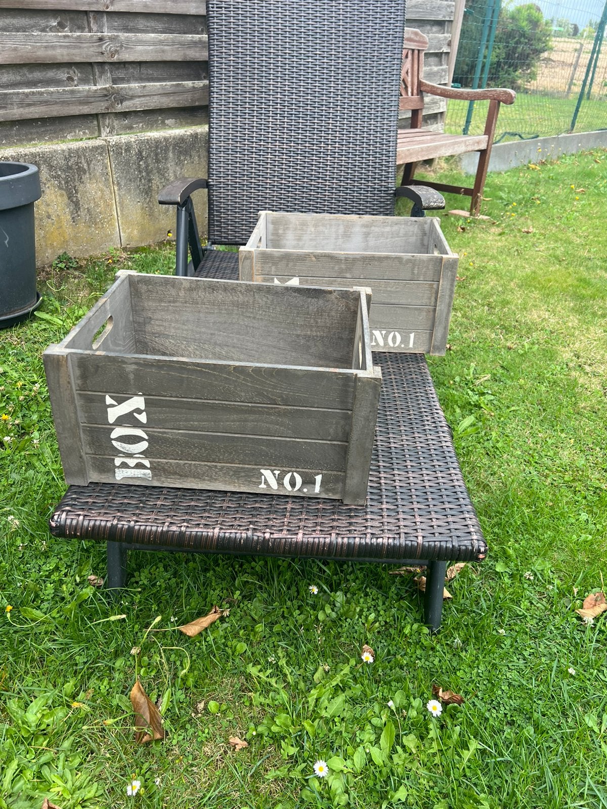 Te koop 2 kratten, Ophalen, Zo goed als nieuw