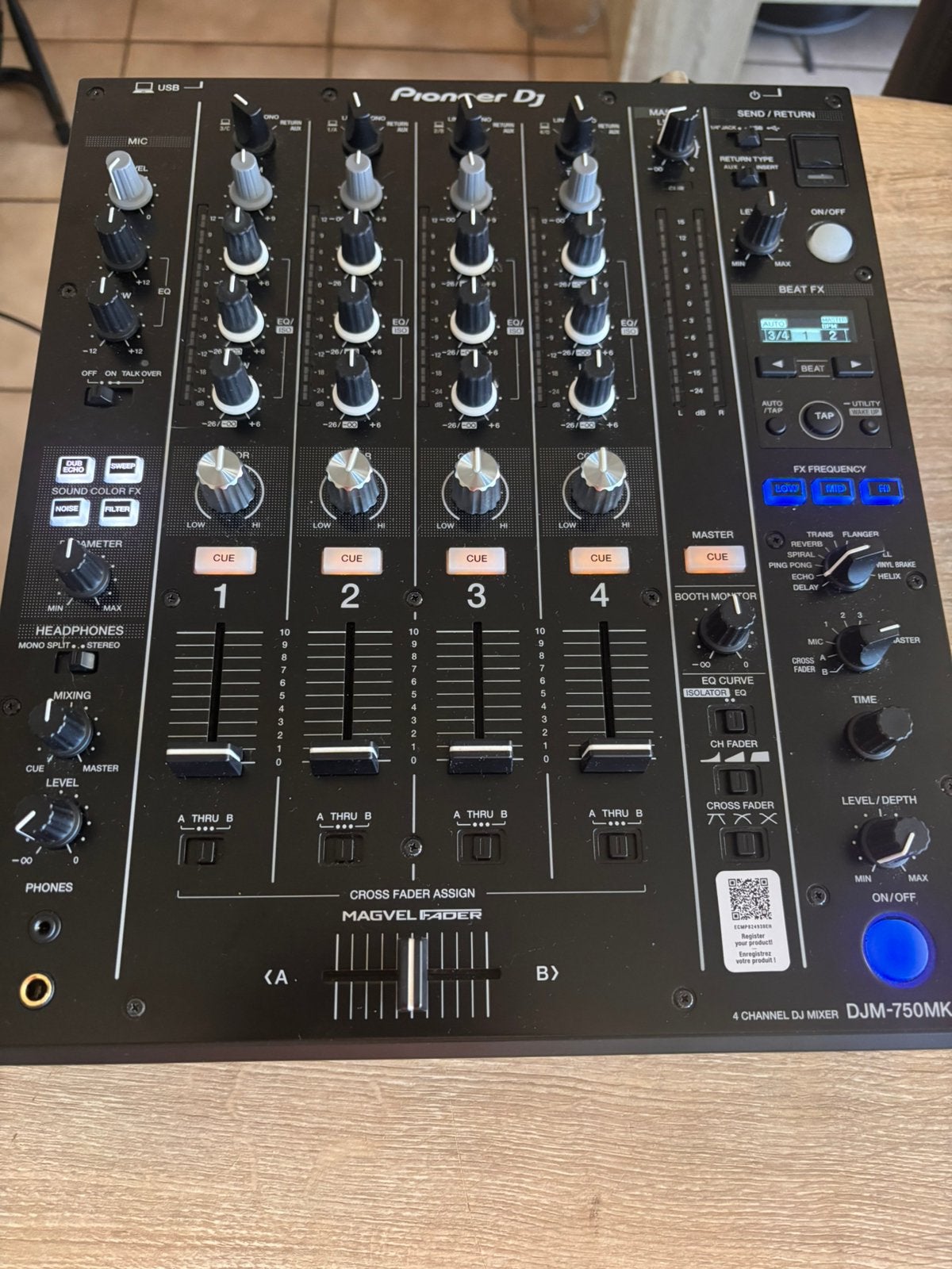 Pioneer DJM 750 mk2, Muziek en Instrumenten, Ophalen of Verzenden, Zo goed als nieuw