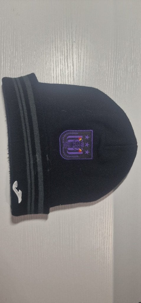 muts van de club Anderlecht, Ophalen of Verzenden, Zo goed als nieuw, Maat 48/50 (M), Muts