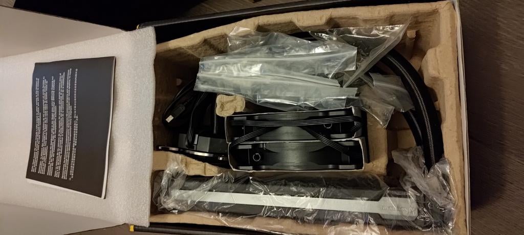 Corsair H100i v2, Computers en Software, Ophalen of Verzenden, Gebruikt, Waterkoeling