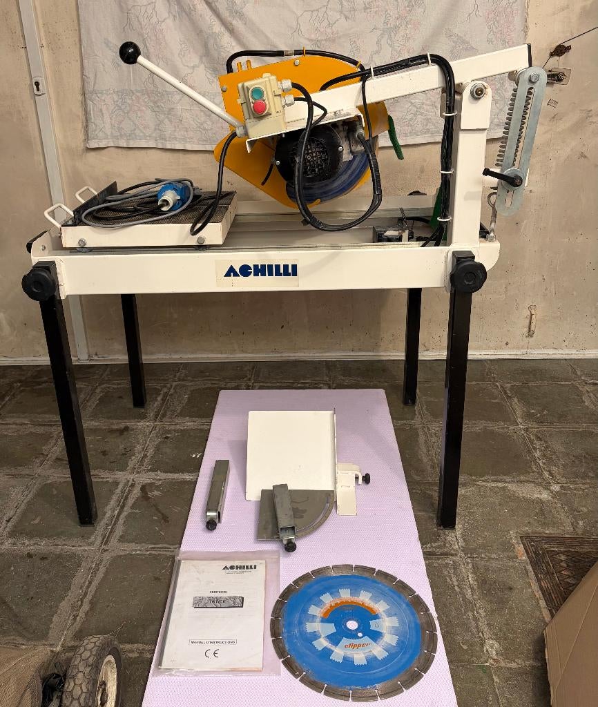 TABLE DE DÉCOUPE A EAU POUR CARRELAGES - ACHILLI TRT - CE, Bricolage & Construction, 70 mm ou plus, Comme neuf, Enlèvement, ACHILLI