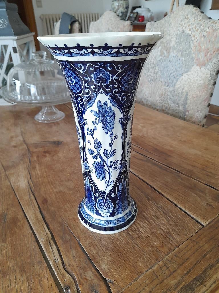 Vase boch delf, Enlèvement