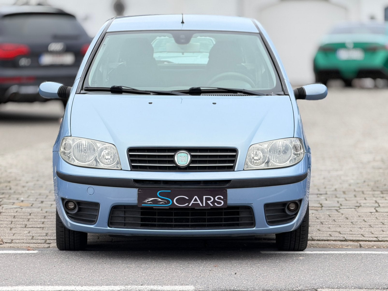 Fiat Punto 1.2i ** Automatiek ** 109.000 km ** Airco **, Auto's, 4 cilinders, Bedrijf, 5 zetels, 44 kW