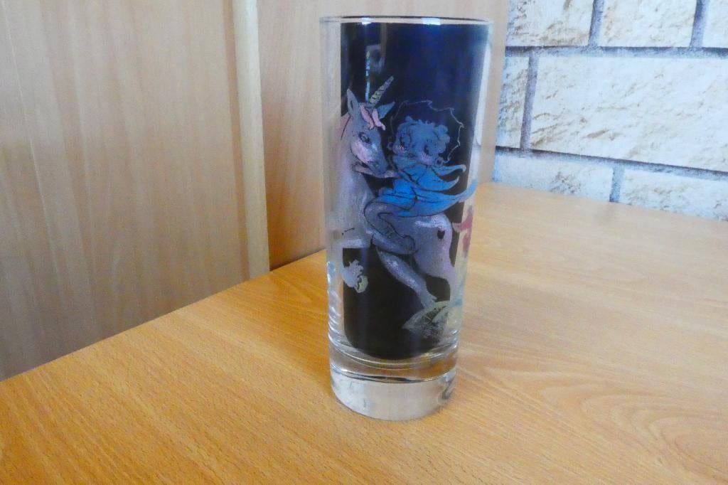 Betty boop verre transparent gravé licorne, Enlèvement ou Envoi, Neuf, Humain