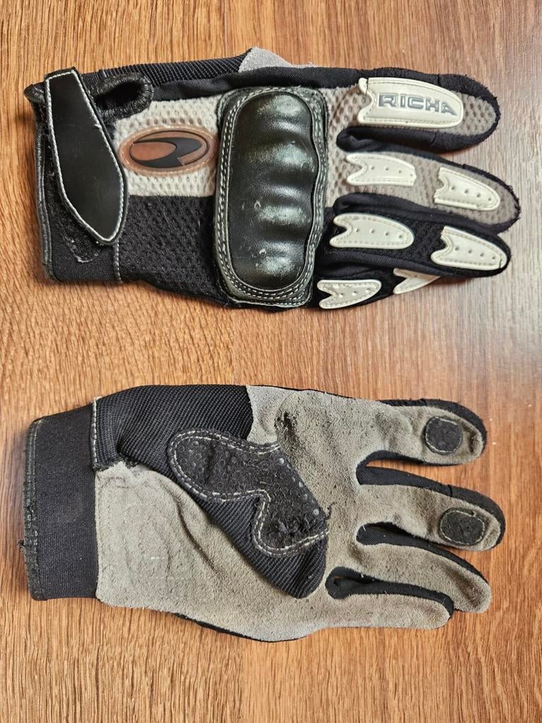 Bmx handschoenen, Ophalen