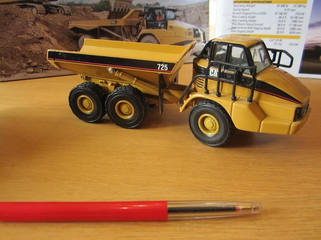 CAT 725, Enlèvement ou Envoi, Comme neuf