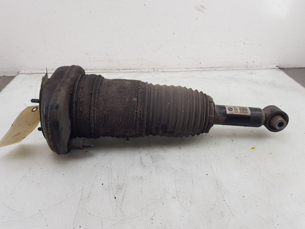 SCHOKBREKER RECHTS ACHTER BMW 5 serie Touring (G31), Auto-onderdelen, Gebruikt, BMW