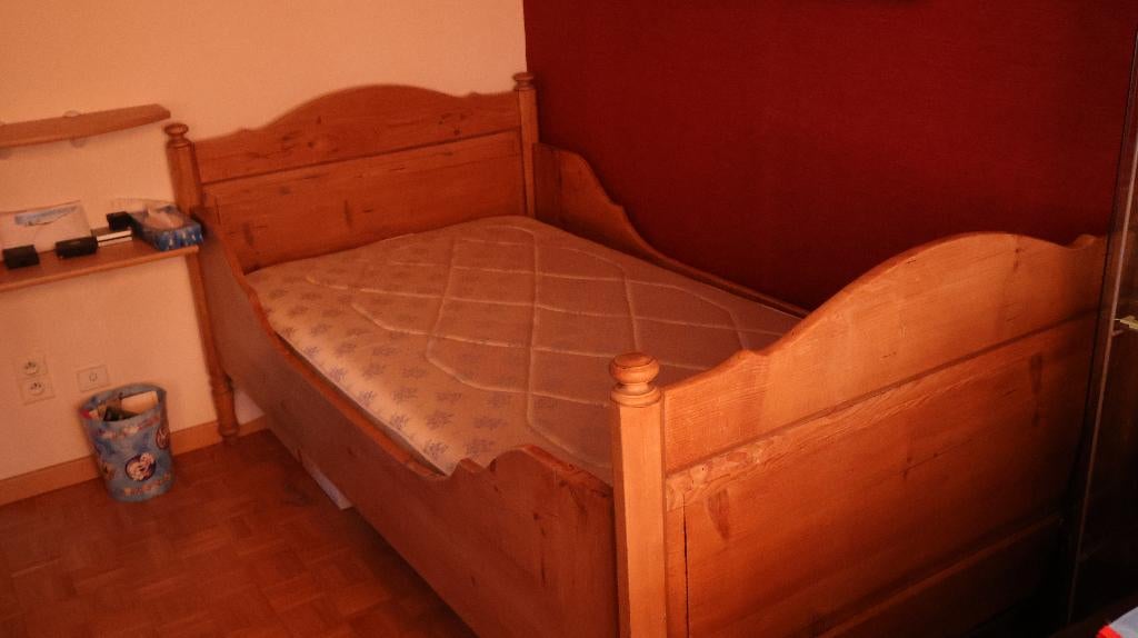 breed massief houten éénpersoonsbed, Ophalen, Eenpersoons, Bruin, Tijdsloos, klassiek