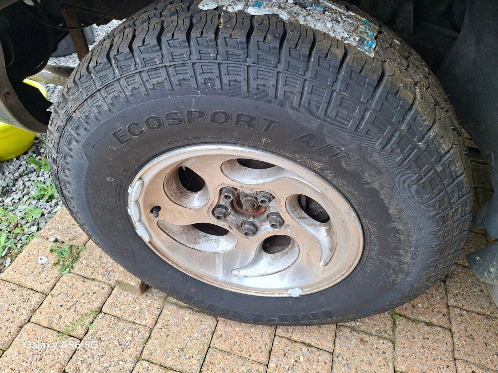 2 ongebruikte banden 235 75 R 15 Imperial, Auto-onderdelen, Banden en Velgen, Ophalen, 15 inch, Nieuw, 235 mm