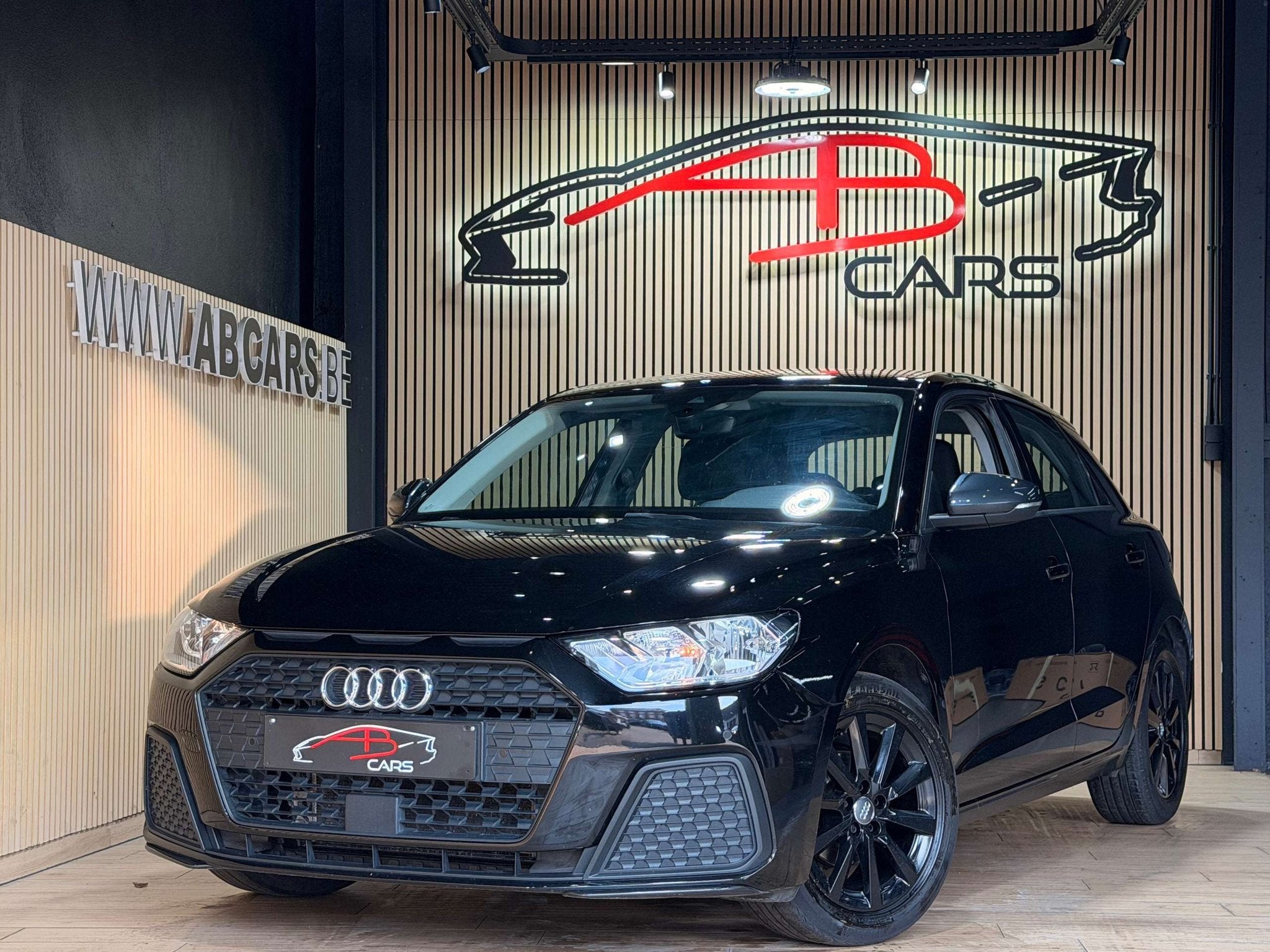 Audi A1 Sportback 25 TFSI * GARANTIE 12 MOIS * (bj 2019), Auto's, Stof, 95 pk, Bedrijf, 3 cilinders