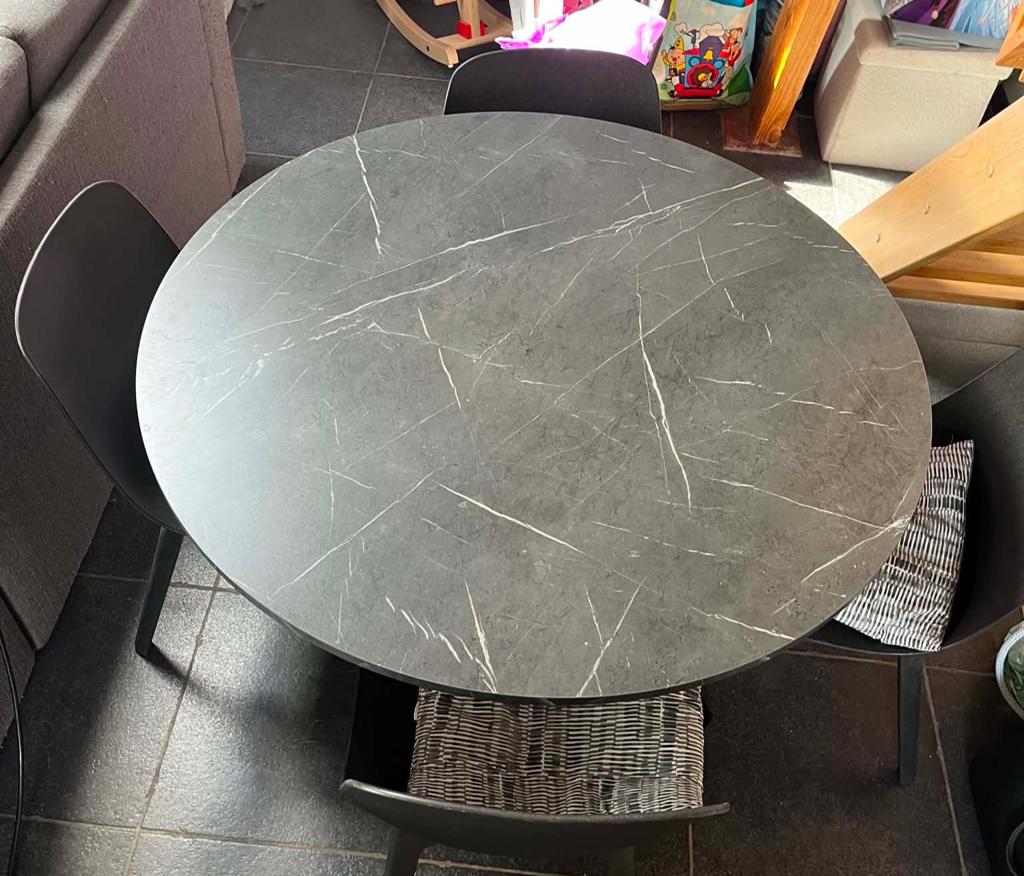 Marmere tafel MET 4 stoelen, Ophalen