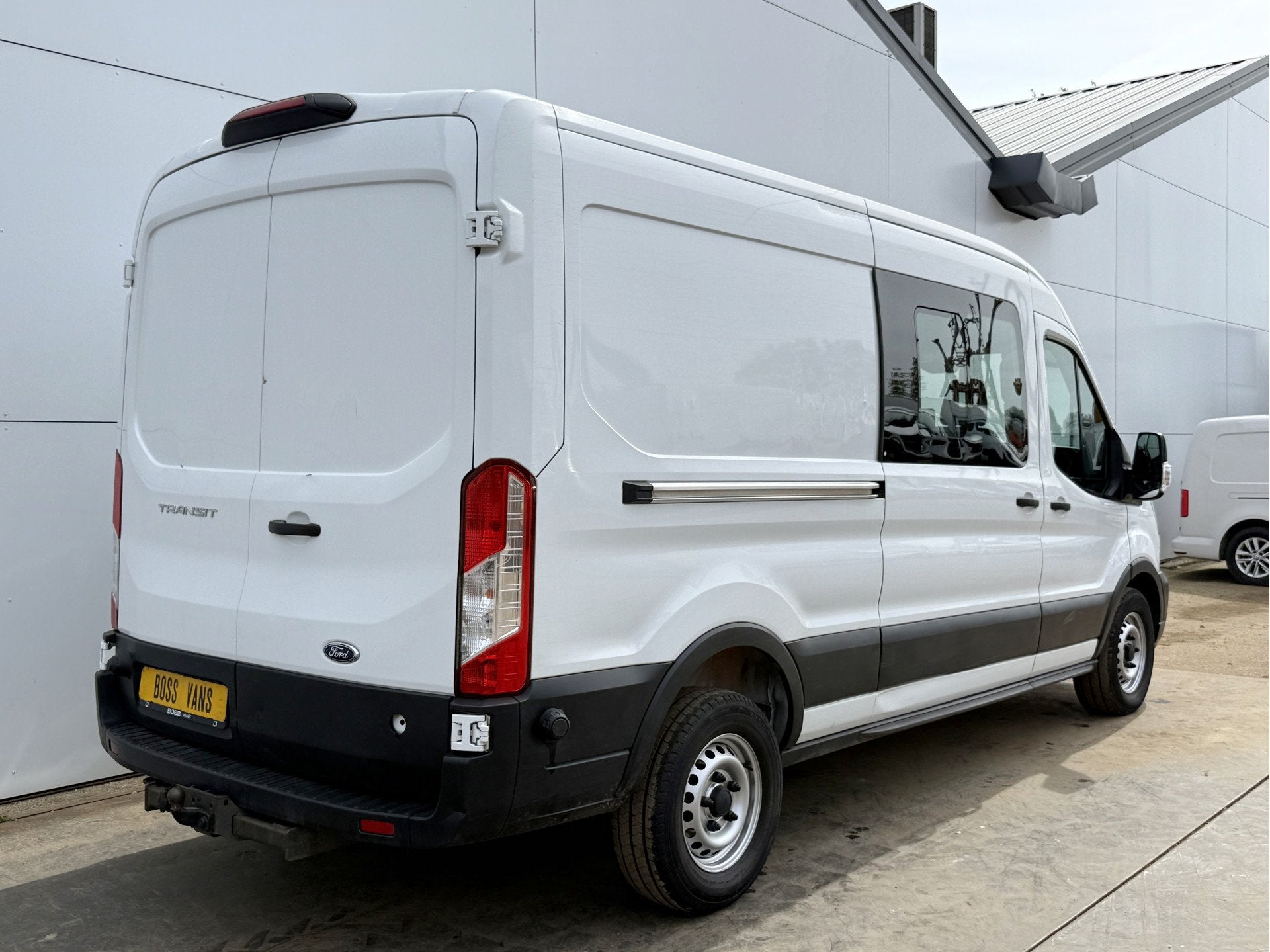 Ford Transit DC 2.0 TDCI L3H2 130PK 6-persoons Dubbele cabin, Autos, Electronic Stability Program (ESP), Achat, Entreprise, 2212 kg