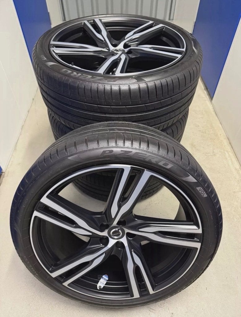 Jantes volvo XC90 22 pouces original > Pirelli Pzero, Pneus et Jantes, Autres dimensions, Enlèvement, Utilisé