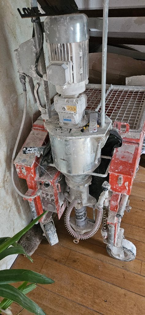 Gipsspuitmachine mixer plus mono, Zakelijke goederen, Machines en Bouw | Pompen en Compressoren, Ophalen