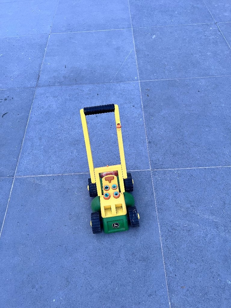 Kinderen grasmachine, Kinderen en Baby's, Ophalen, Zo goed als nieuw, Duwvoertuig
