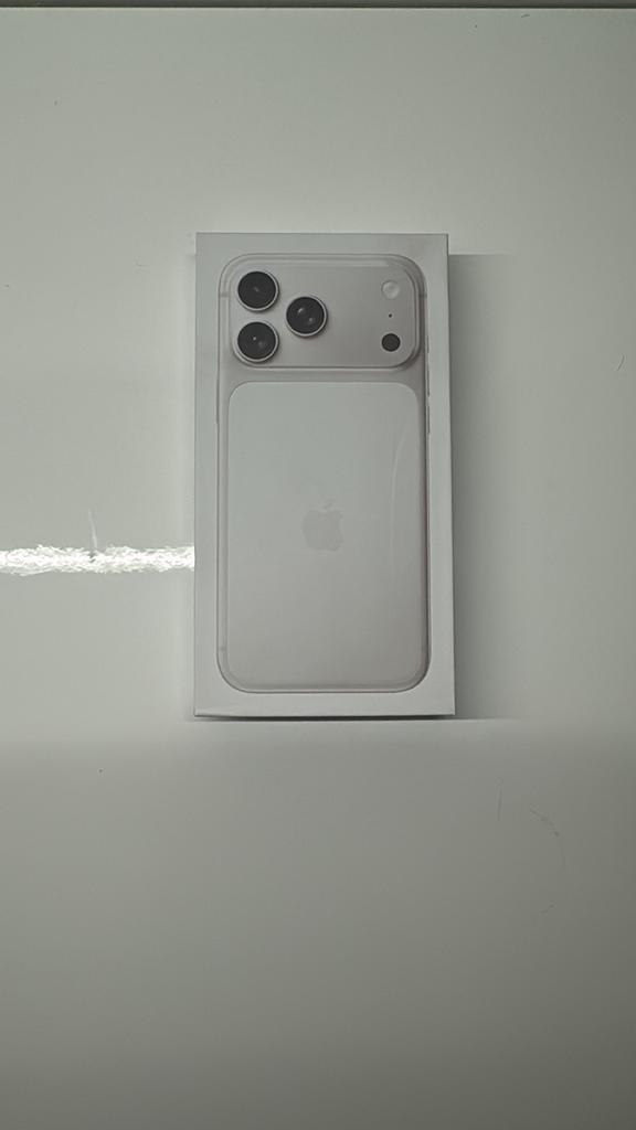 iPhone 17 Pro Max, Telecommunicatie, Mobiele telefoons | Apple iPhone, Ophalen, Overige modellen, Wit, Met simlock