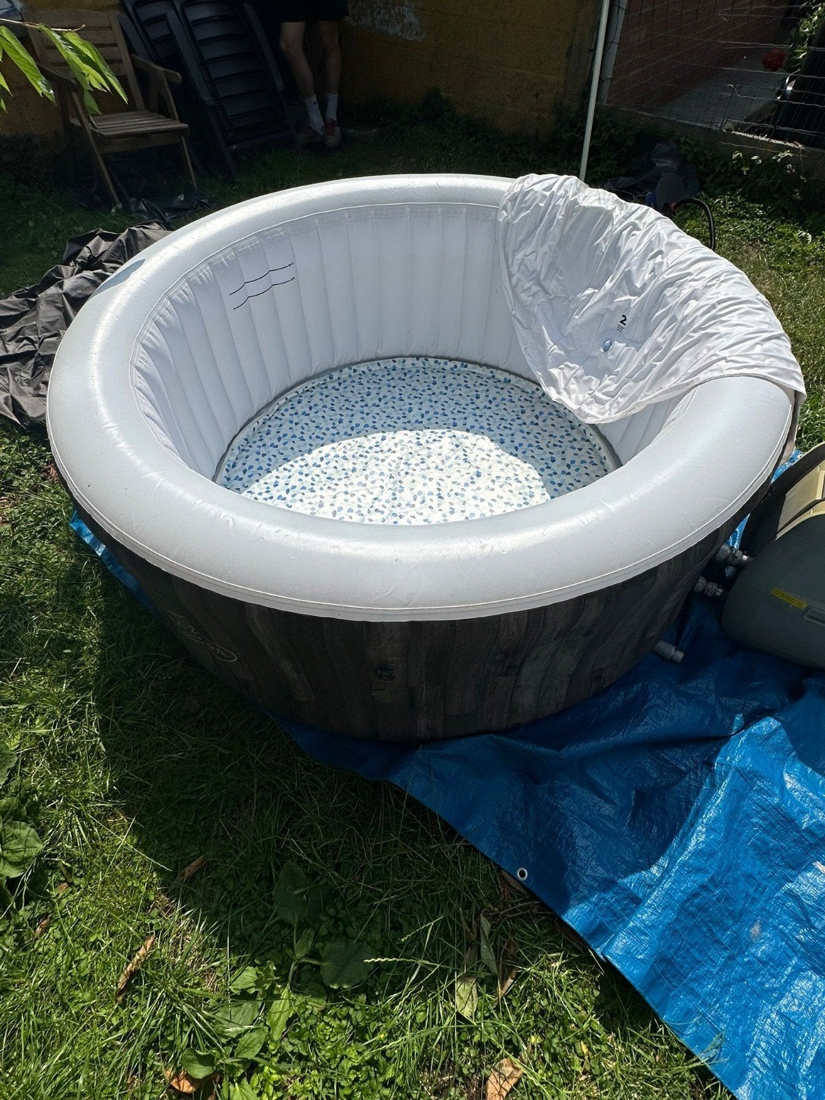 Baignoire à remous Lay-Z-Spa Bahamas 1m80 x 66 avec accessoi, Jardin & Terrasse, Bains à remous et Spas, Couverture, Filtre, Enlèvement