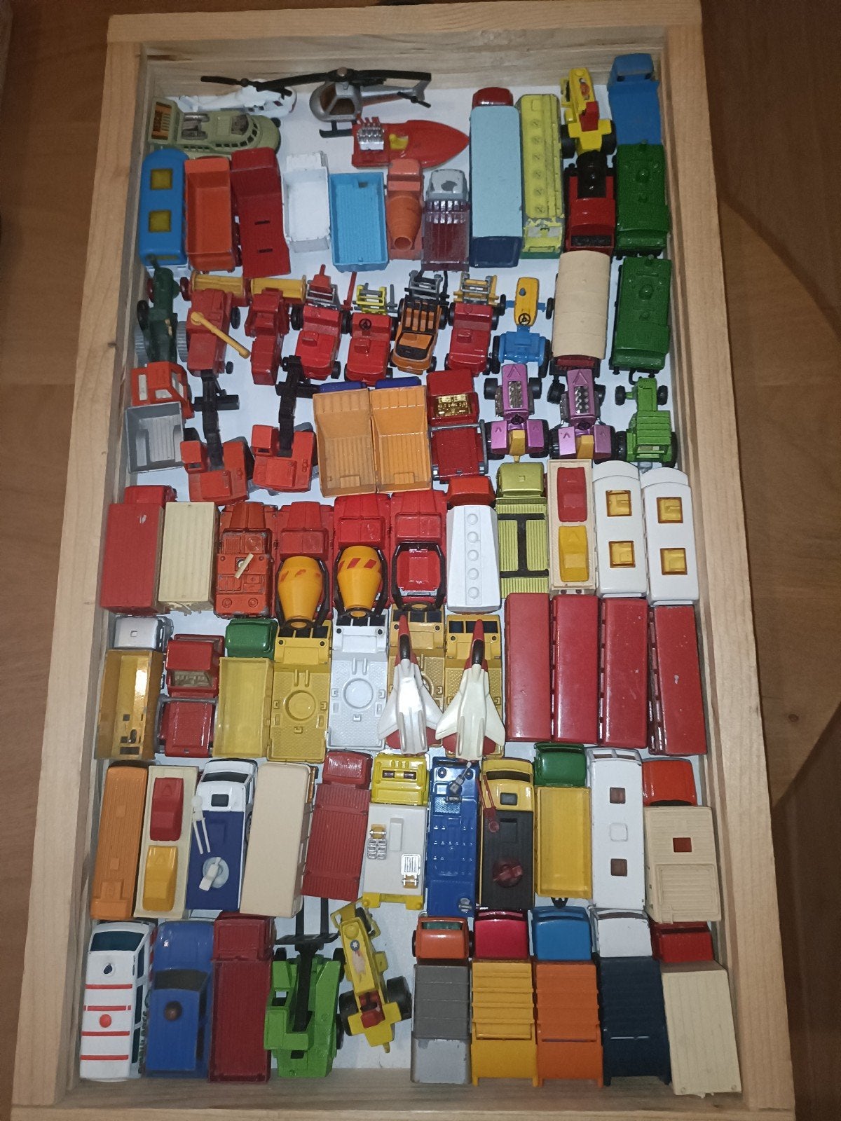 Matchbox-kavel - meer dan 70 vrachtwagens en bestelwagens, Hobby en Vrije tijd, Ophalen of Verzenden