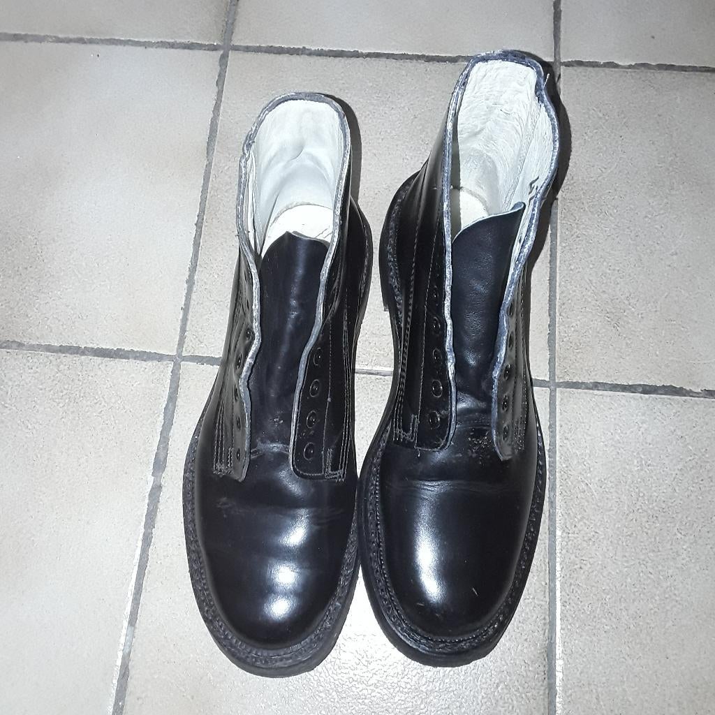 Bottines para commando ABL neuf pointu42, Collections, Envoi