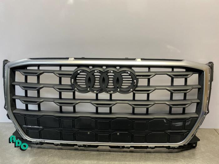 Calandre d'un Audi Q2 (Q2 16-), -, 3 mois de garantie, Audi, Utilisé