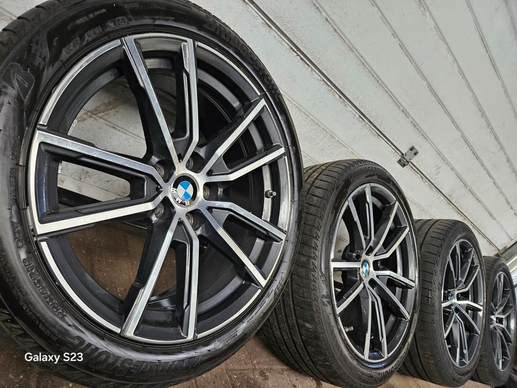 18 inch BMW breedset velgen banden G20 G21 G22 G42, Enlèvement ou Envoi, 18 pouces, Pneu(s)