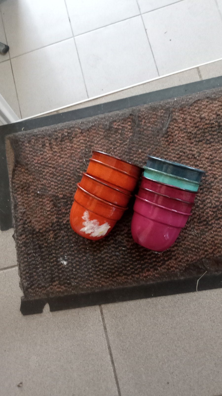 av 9 pots de fleurs en fer couleur rouge orange bleu foncé b, Neuf, Enlèvement ou Envoi, Moins de 25 cm, Rond