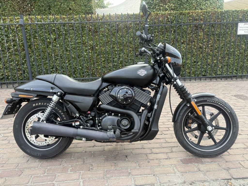 Harley Street 750, Motos, Motos | Harley-Davidson, Permis Moto A, 750 cm³, Entreprise, Occasion