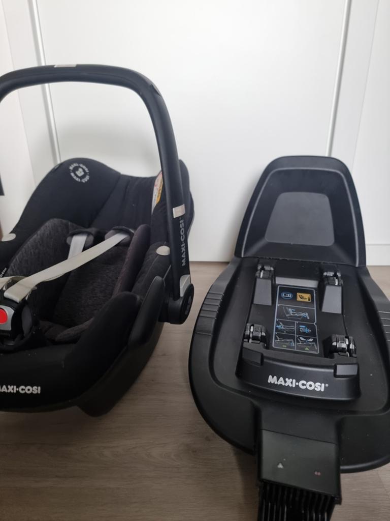 Maxi Cosi Pebble Pro + FamilyFix2, Kinderen en Baby's, Autostoeltjes, Gebruikt, Maxi-Cosi, Ophalen, 0 t/m 10 kg
